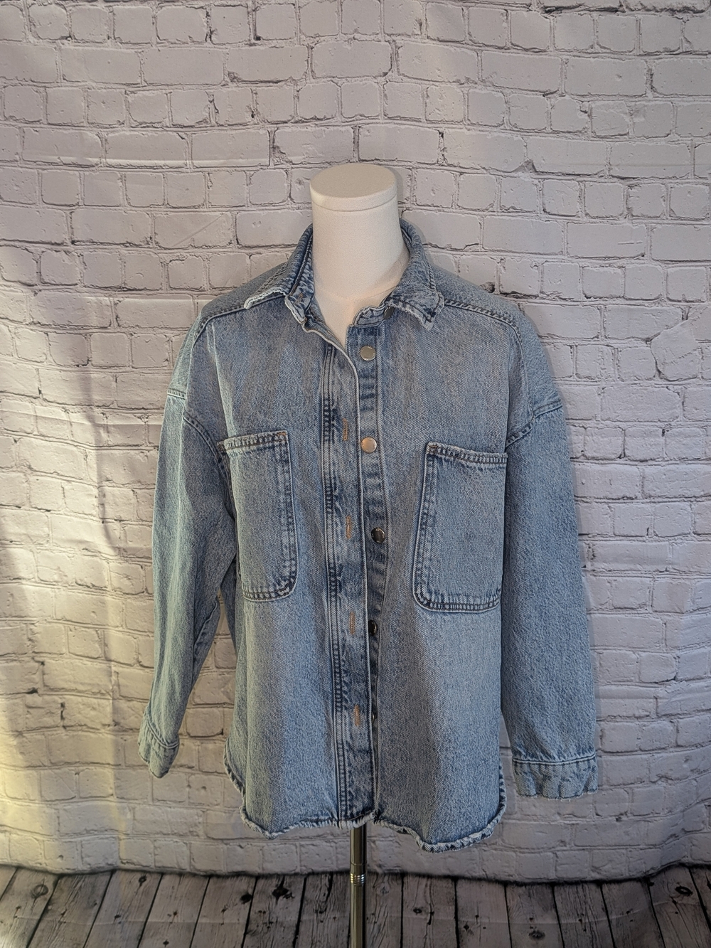 Zara Light Wash Denim Jacket Classic Womens Jean Jacket Small